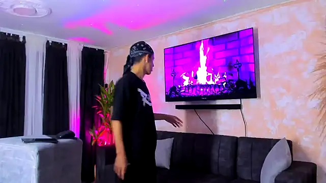 Marcus and Tony online show from September 18, 4:00 am