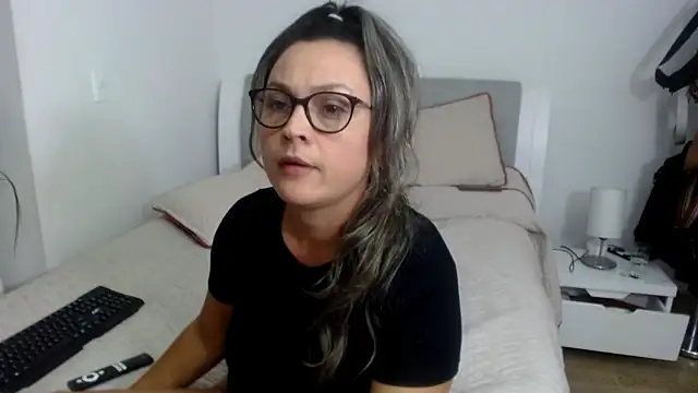 sophie lopez1 online show from December 18, 4:17 am