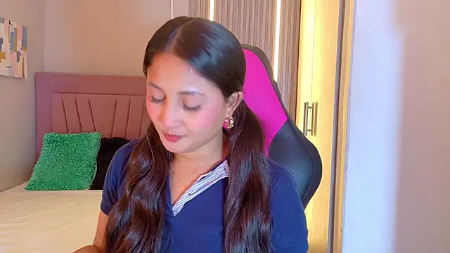 Laly Cherry  online show from November 6, 1:06 pm