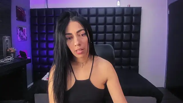 ashlyy sweet  online show from May 1, 9:07 pm
