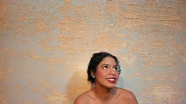 SheyLopez online show from June 20, 3:32 am