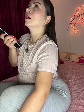 Amelia laurent online show from July 3, 12:05 am