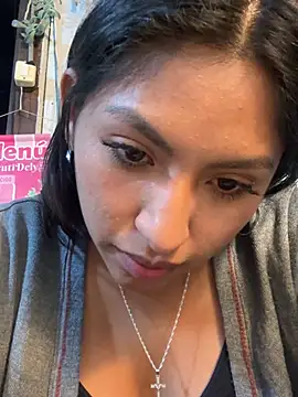BrunetteBliss69 online show from May 4, 12:14 am