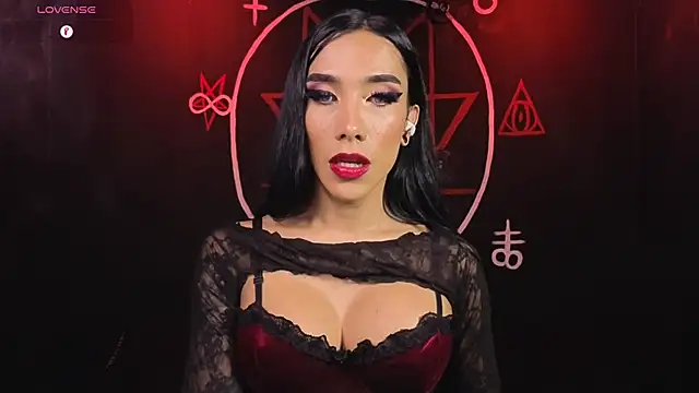 Victoriavampire666 online show from May 5, 2:03 am