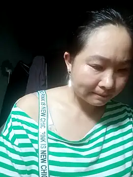 suki-lady online show from November 8, 4:06 am