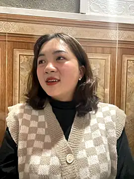 Lonnina online show from November 19, 4:23 am