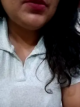 Shikha-mehra7 online show from October 26, 11:16 am