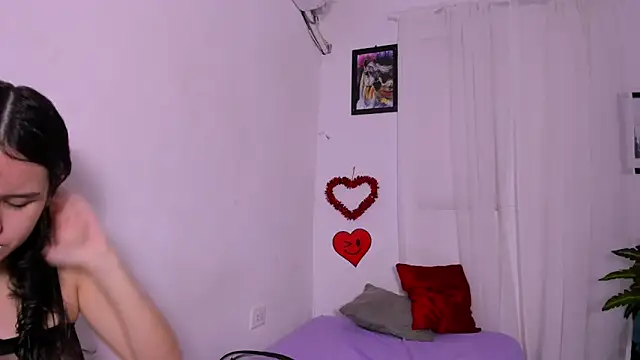 Laura and Kevin online show from March 10, 8:46 pm