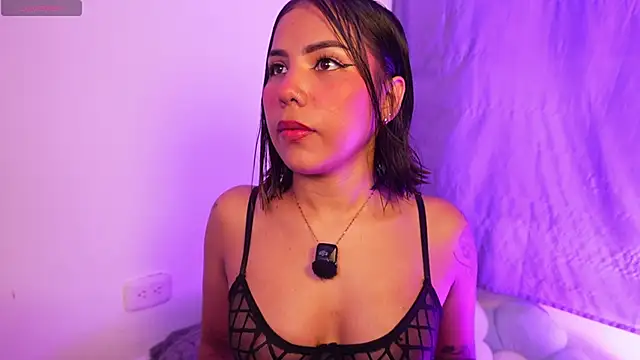 sarah babee  online show from May 15, 4:38 am