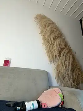 Miafisher  online show from October 15, 9:34 am