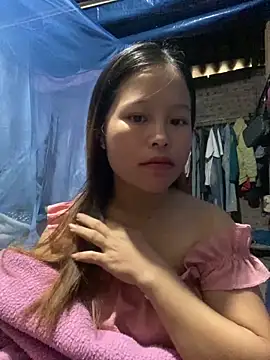 O o UwU o O online show from November 6, 8:42 am