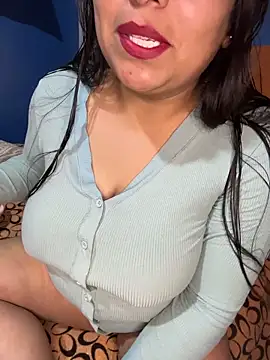 Luci Sweet22 online show from March 31, 2:22 am