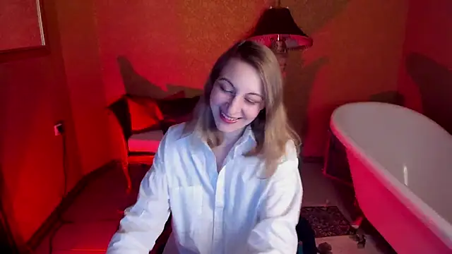 Katherine Loveau online show from December 5, 12:17 pm