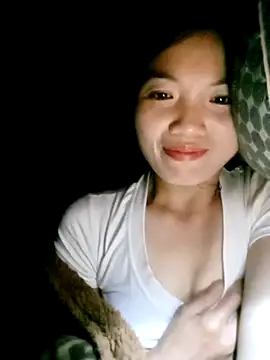 ngan-cute online show from September 18, 2:04 pm