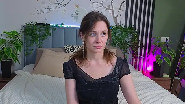 SkyHelen online show from October 20, 4:48 am