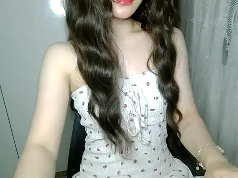 Annabelle-e online show from July 26, 6:59 pm