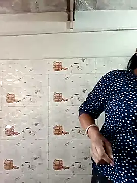 Rakhi sawant143 online show from November 29, 3:10 am