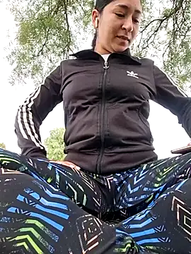 Lexiiee 1 online show from December 4, 2:52 pm