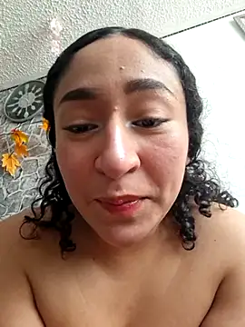 Snapshot of Lexiiee_1 chatting on October 4, 4:22 pm Lexiiee 1 online show from October 4, 4:22 pm