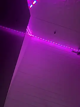 luluzinhax online show from June 11, 5:04 am