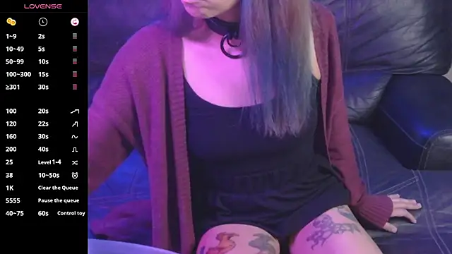 mmmminaDarling online show from March 7, 5:25 am