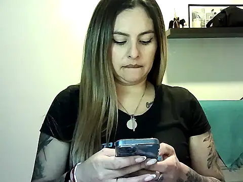 Valery  Rouse  online show from July 22, 9:38 pm