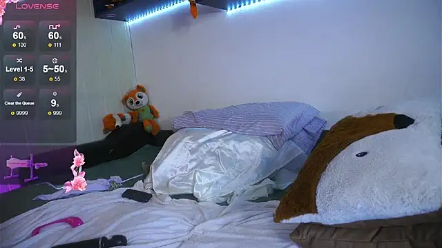 DaddysLittleSlutfox online show from July 16, 11:59 am