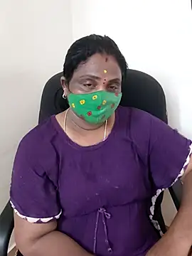 Snapshot of Tamil_Kavitha10 chatting on September 14, 6:39 pm Tamil Kavitha10 online show from September 14, 6:39 pm