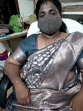 Snapshot of Tamil_Kavitha10 chatting on October 9, 7:18 pm Tamil Kavitha10 online show from October 9, 7:18 pm