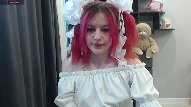   Elina   online show from November 10, 7:25 am