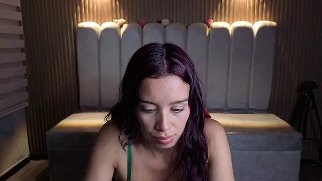  Mia Evans 1 online show from June 30, 8:52 pm