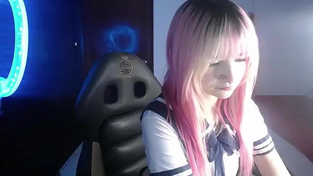  Charlotte Collins  online show from July 14, 4:33 pm
