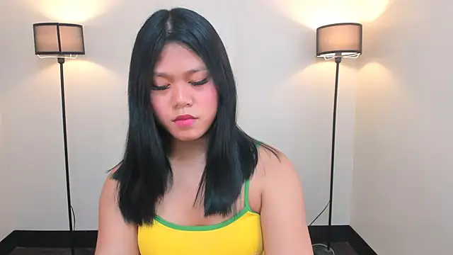 Snapshot of SpicyAlyssa69 chatting on October 11, 4:06 am SpicyAlyssa69 online show from October 11, 4:06 am