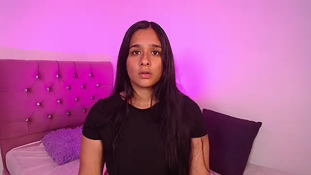 mae nathan  online show from June 9, 3:50 am