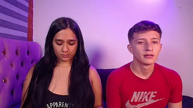 mae nathan  online show from April 17, 11:40 pm