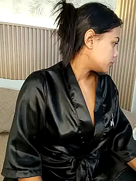 Liss-Reyes online show from October 31, 12:09 pm