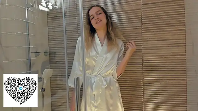 KerenFurguson online show from November 1, 8:13 pm