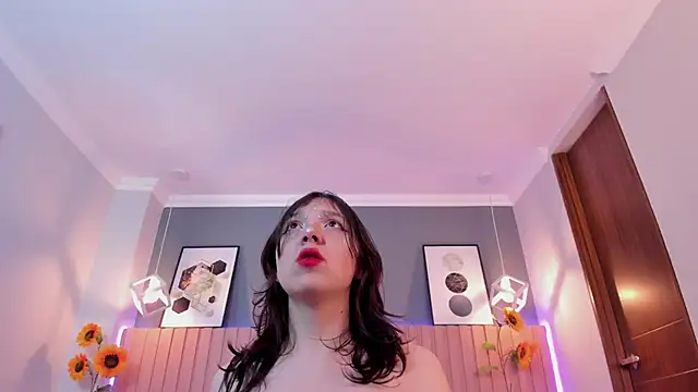 Nina Ford online show from July 2, 3:17 am