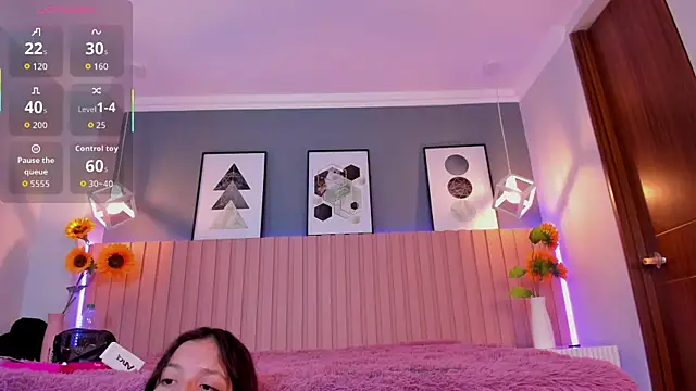 Nina Ford online show from November 26, 3:18 am