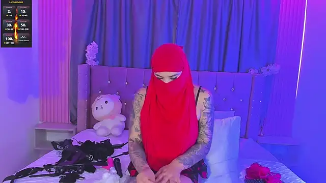 Nayla-Mouna online show from June 12, 7:44 pm