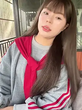 SarahBeii online show from December 15, 3:56 am