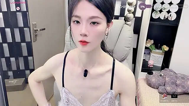 Yueyue-MM online show from June 13, 3:04 am