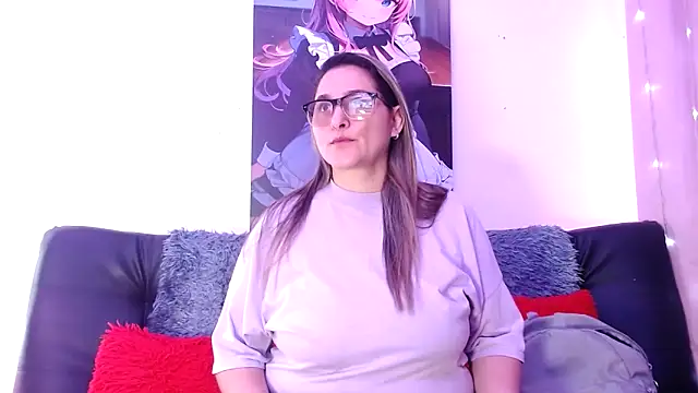 Snapshot of LAHILA_COOPERR chatting on October 2, 1:27 pm LAHILA COOPERR online show from October 2, 1:27 pm