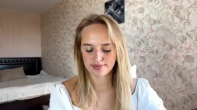 Snapshot of ElisabetLorney chatting on September 22, 8:02 am ElisabetLorney online show from September 22, 8:02 am