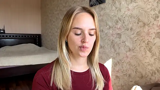 Snapshot of ElisabetLorney chatting on September 10, 8:14 am ElisabetLorney online show from September 10, 8:14 am