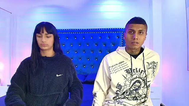 Damian and roxanne online show from November 6, 12:33 pm