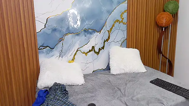 Zulema R1 online show from July 2, 3:23 am