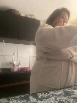 bruna438 online show from July 5, 12:44 pm