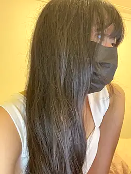 Minnie-2025 online show from October 8, 5:50 pm