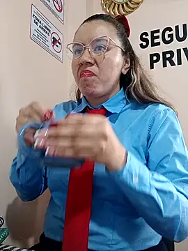 Hannah-colx online show from April 29, 6:57 pm